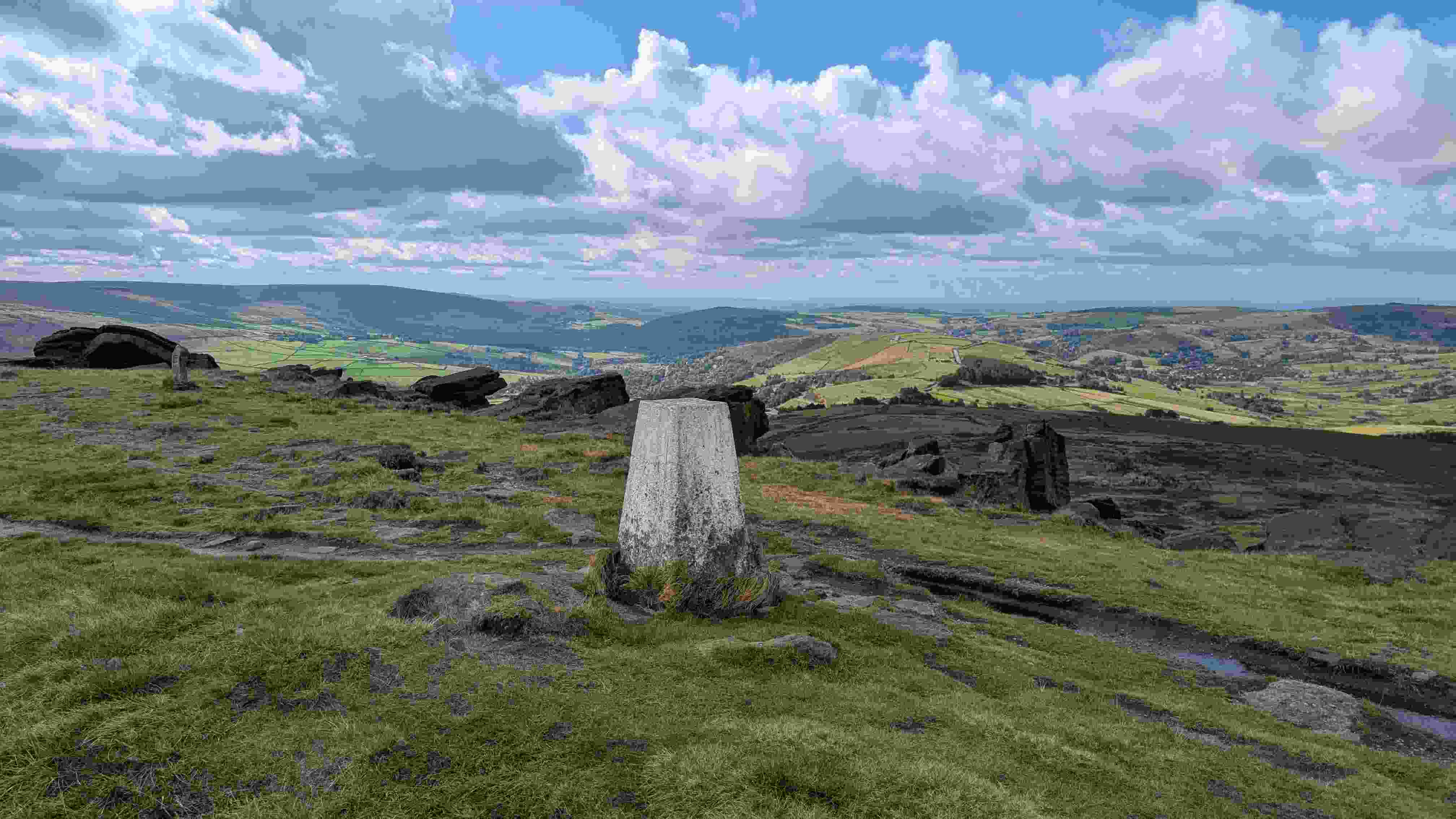Standedge trig point